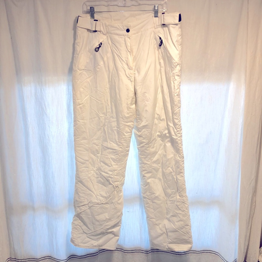 Women’s snow pants